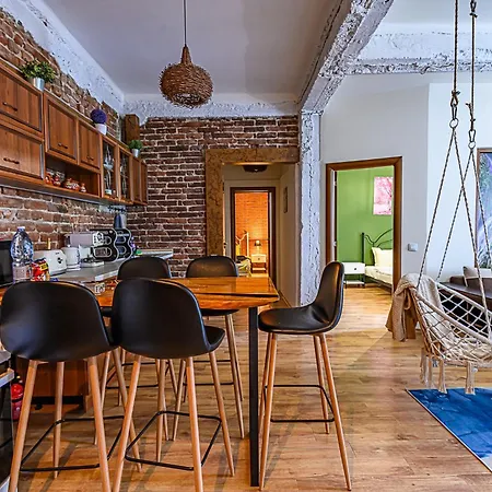 Center Relax, Ndk & Vitosha Str, Free Secured Parking Апартамент