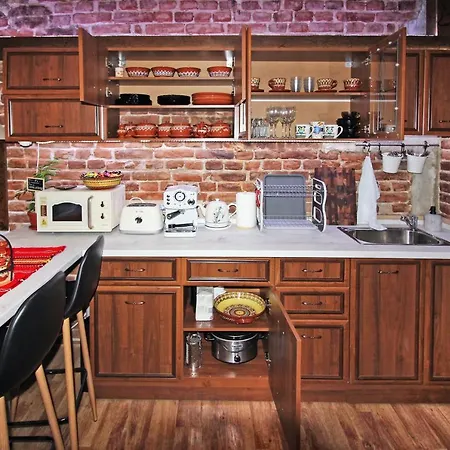 Center Relax, Ndk & Vitosha Str, Free Secured Parking شقة صوفيا